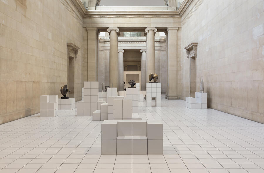 Installation view Anthea Hamilton: The Squash, Tate Britain, London, England, 22 March –7 October 2018© Anthea Hamilton/Tate Images. Courtesy the artist and Thomas Dane Gallery. Photo: Seraphina Neville