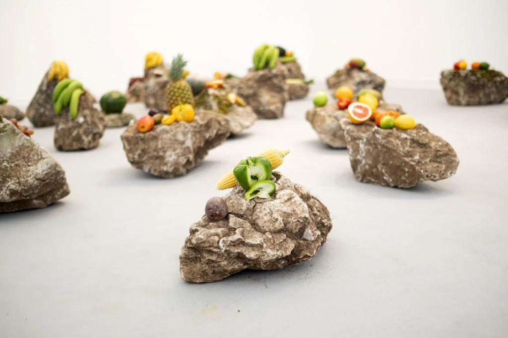 Edgar Calel, The Echo of an Ancient Form of Knowledge, (Ru k’ ox k’ob’el jun ojer etemab’el),&nbsp;2021. Photo: courtesy of Frieze