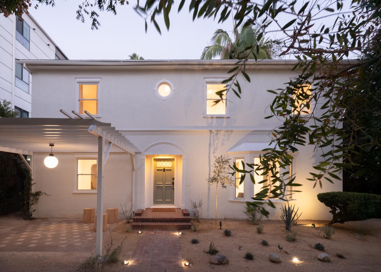 Sea View Gallery, West Hollywood