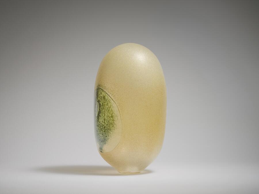 Laura de Santillana 1955-2019 "Green Eye", 2010 Hand-blown, shaped and mirrored glass, powders H13 3/8 x W7 1/8 x D7 1/8 in H34 x W18 x D18 cm (LS25NY5 (LS2010_SUN13)) Image Courtesy of de Santillana Foundation