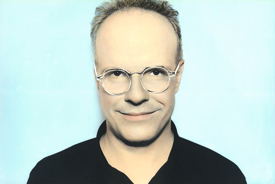 hans-ulrich-obrist-portrait