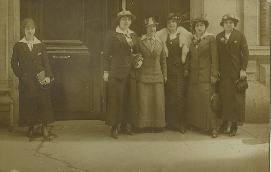 1914 women's clothing sale