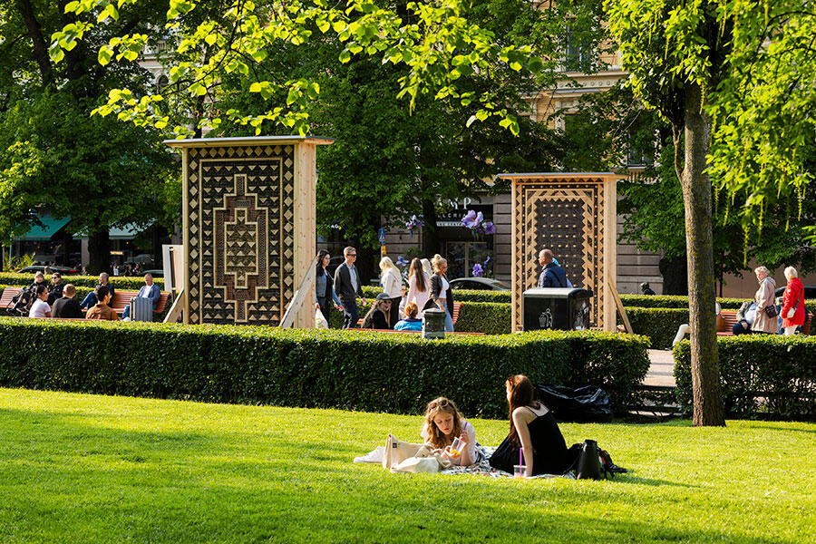 kalle-hamm-dzamil-kamanger-bug-rugs-2025