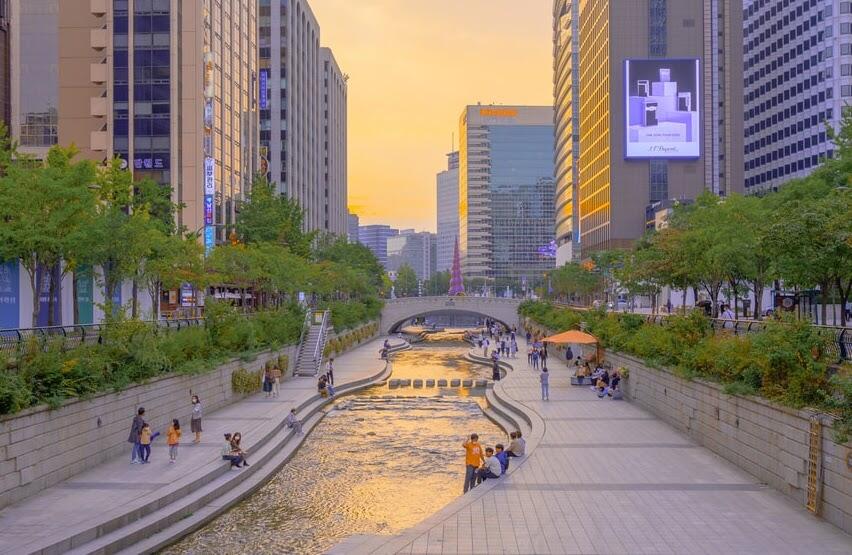 Louis Vuitton Seoul Lotte Jamsil Men store, Korea